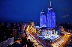 <b>满脚社会精英人群对现代消费糊口更高质量的逃</b>